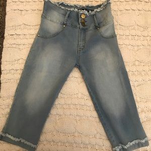 Colombia Butt lift Capris